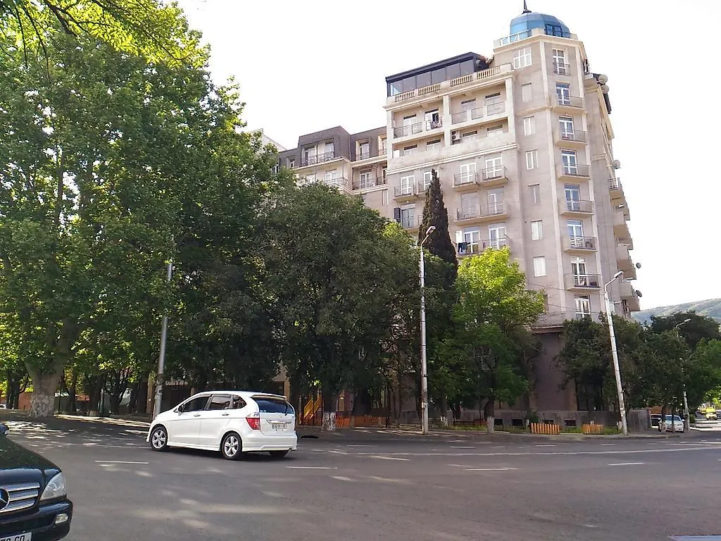 Apartment On Iunkerta Street Tbilisi